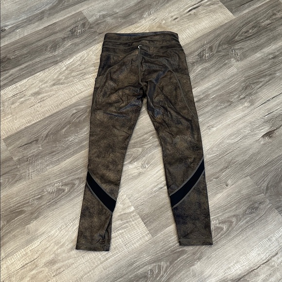Zyia Bronze Copper Metallic Pocket Drawstring Luxe 7/8 24" legging Size 2 EUC - Picture 7 of 7